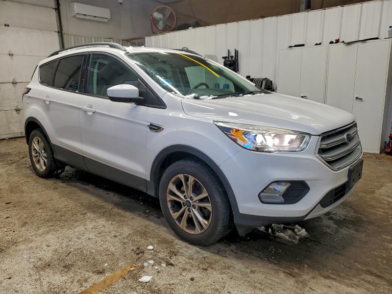 Photo 4 from auction – 2018 FORD ESCAPE with VIN 1FMCU9HD3JUA06135