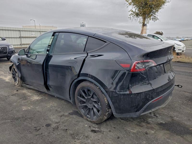 Zdjęcie 2 z aukcji – 2021 TESLA MODEL Y z VIN 5YJYGDEE9MF303084