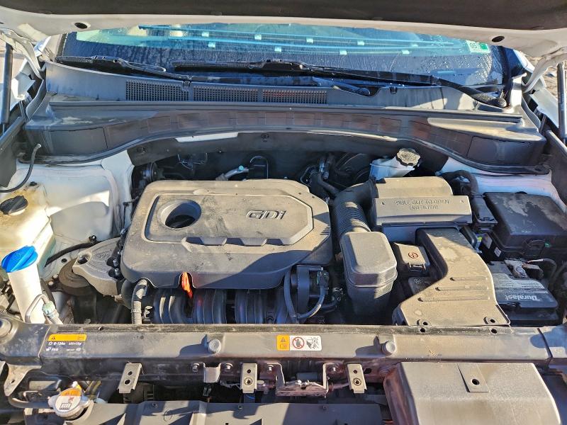 Photo 12 from auction – 2017 HYUNDAI SANTA FE S with VIN 5NMZU3LB2HH022555