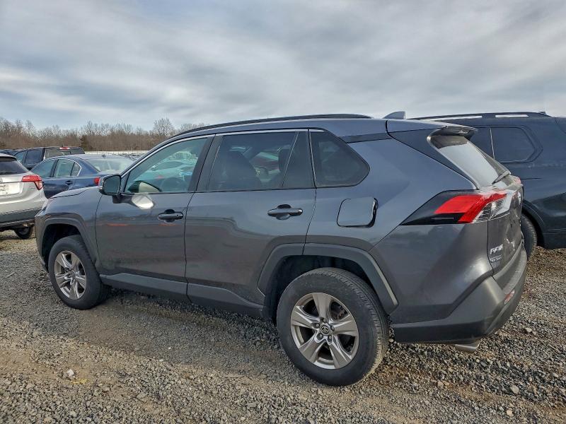 Photo 2 from auction – 2023 TOYOTA RAV4 XLE with VIN 2T3P1RFV3PC363189