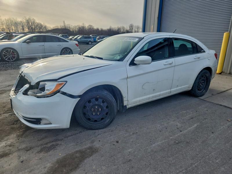 CHRYSLER 200 LX 2014 with VIN 1C3CCBAB4EN231269 - Photo from auction