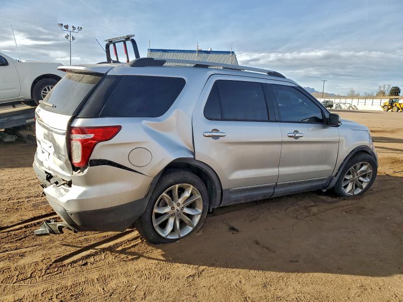 Photo 3 from auction – 2013 FORD EXPLORER L with VIN 1FM5K8F84DGC44979