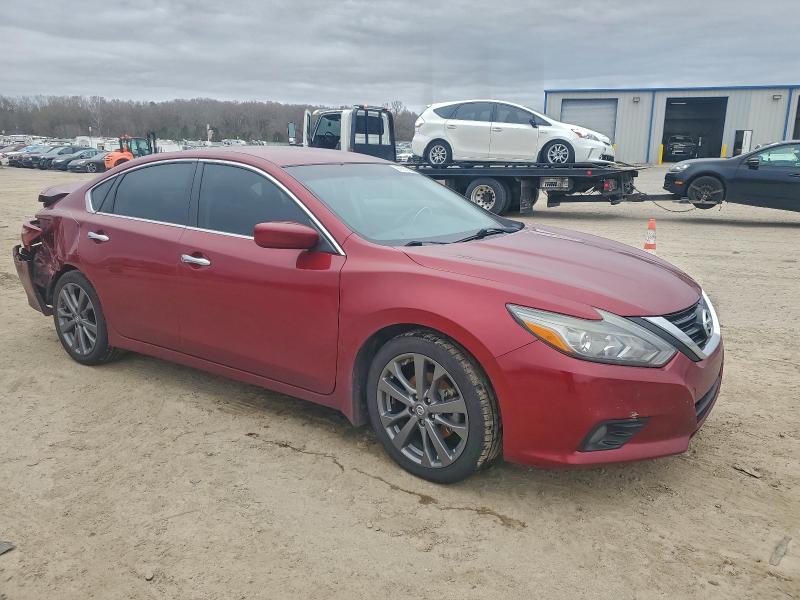 Photo 4 from auction – 2018 NISSAN ALTIMA 2.5 with VIN 1N4AL3AP5JC213721