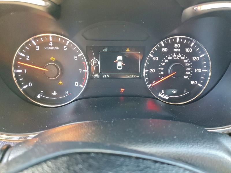 Photo 9 from auction – 2017 KIA FORTE LX with VIN 3KPFL4A75HE050996