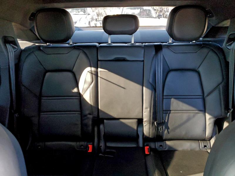 Photo 10 from auction – 2020 PORSCHE CAYENNE TU with VIN WP1BF2AY1LDA65460