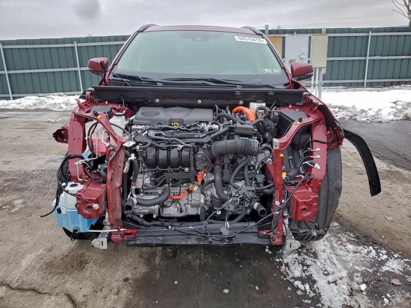 Photo 5 from auction – 2025 TOYOTA RAV4 XLE with VIN JTMRWRFVXSD601666