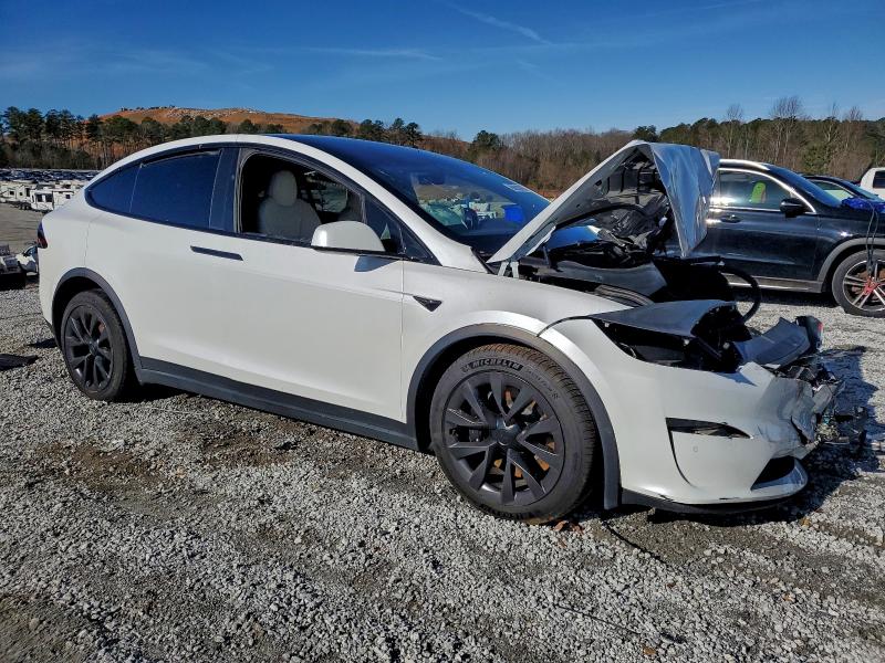 Photo 4 from auction – 2022 TESLA MODEL X with VIN 7SAXCBE58NF360568