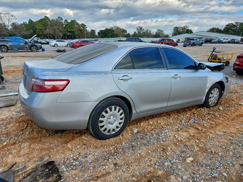 Photo 3 from auction – 2007 TOYOTA CAMRY CE with VIN 4T1BE46K17U705298
