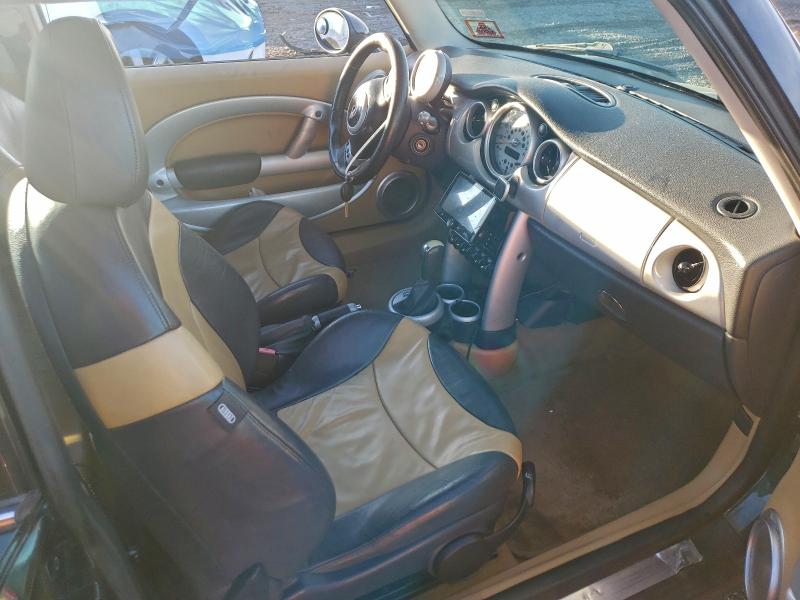 Photo 8 from auction – 2004 MINI COOPER with VIN WMWRC33434TJ58834
