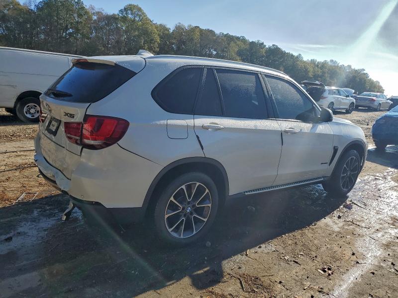 Photo 3 from auction – 2017 BMW X5 XDRIVE3 with VIN 5UXKR0C34H0X77330