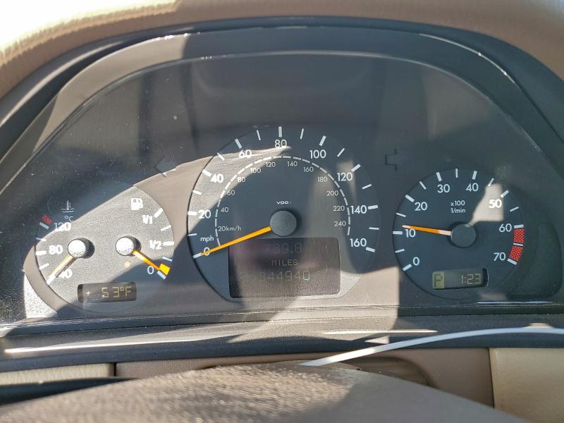 Photo 9 from auction – 2001 MERCEDES-BENZ E 320 with VIN WDBJF65J41B267055