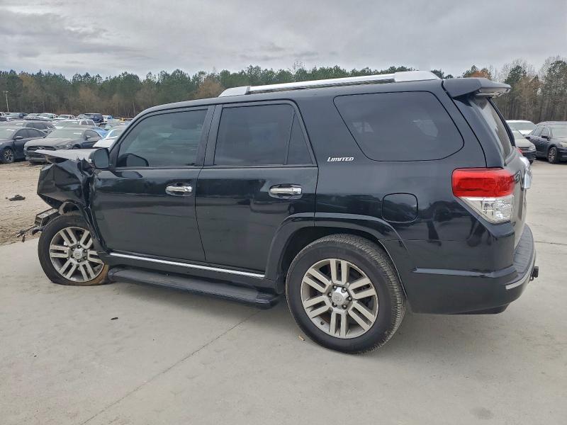 Photo 2 from auction – 2012 TOYOTA 4RUNNER SR with VIN JTEZU5JR9C5038741