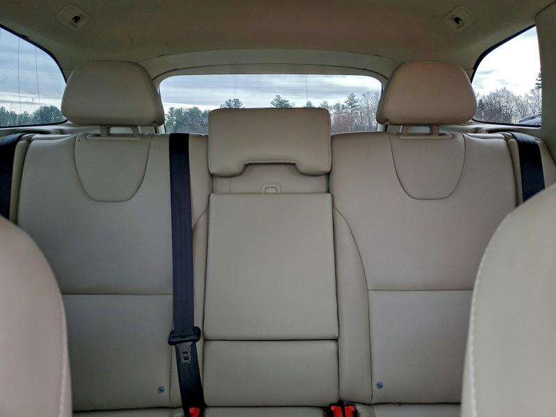 Photo 10 from auction – 2015 VOLVO XC60 T5 PR with VIN YV440MDK5F2721137