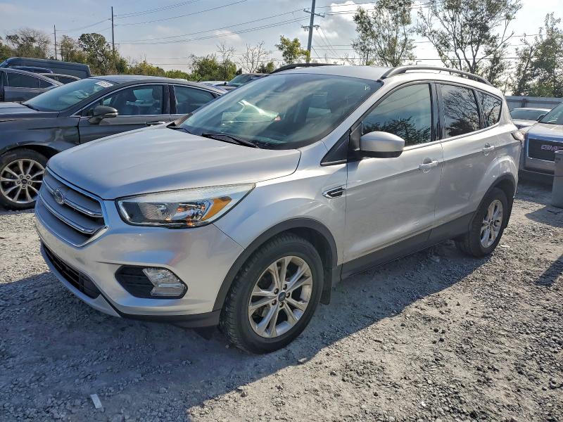 FORD ESCAPE SE 2018 with VIN 1FMCU0GD6JUB85154 - Photo from auction