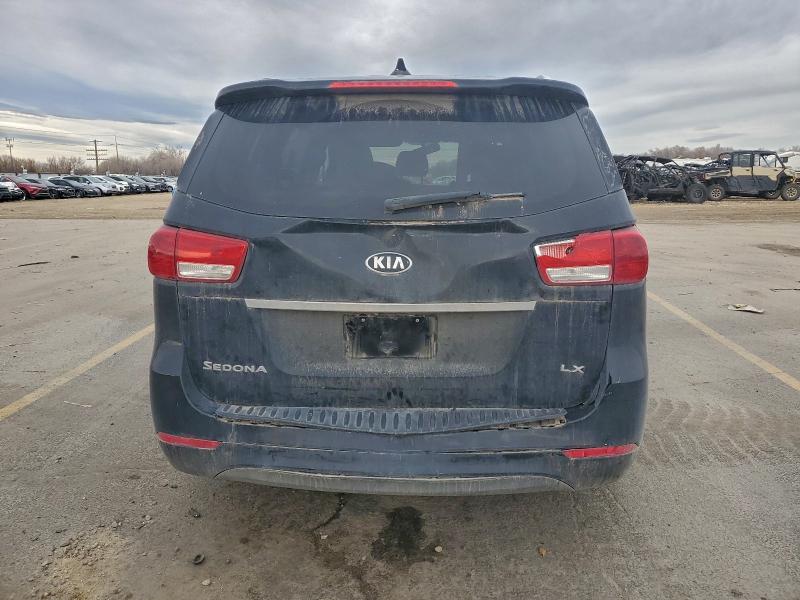 Photo 6 from auction – 2015 KIA SEDONA with VIN KNDMB5C11F6068200