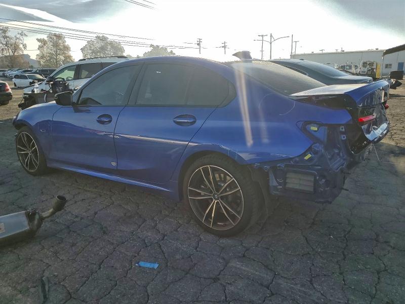 Photo 2 from auction – 2022 BMW 330 with VIN 3MW5P7J08N8C59015