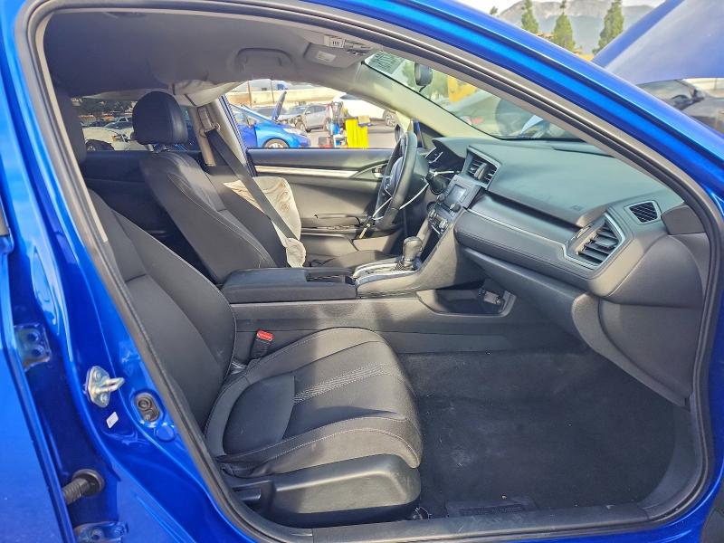 Photo 7 from auction – 2017 HONDA CIVIC LX with VIN 2HGFC2F57HH542656