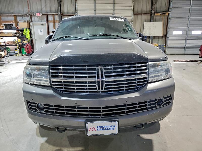 Photo 5 from auction – 2013 LINCOLN NAVIGATOR with VIN 5LMJJ2H58DEL08631