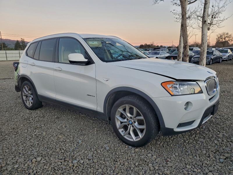 Photo 4 from auction – 2013 BMW X3 XDRIVE3 with VIN 5UXWX7C56DL982139