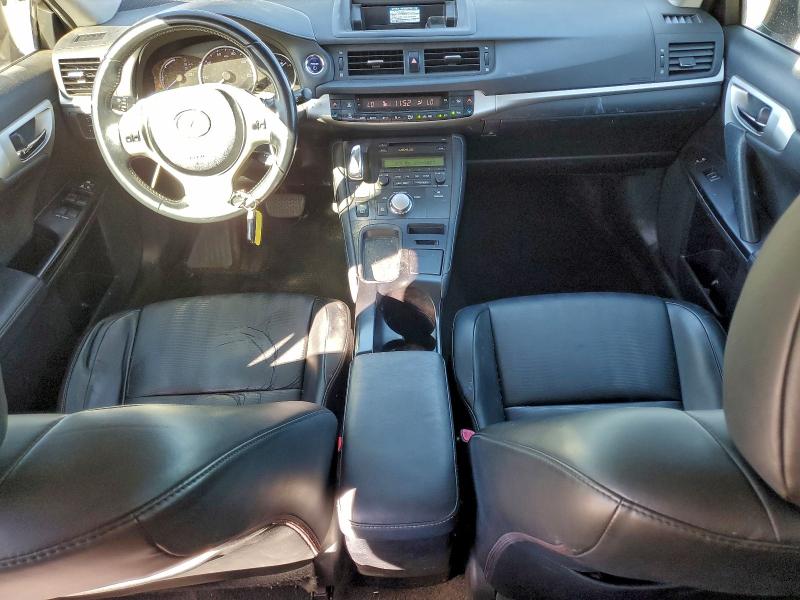 Photo 8 from auction – 2012 LEXUS CT 200 with VIN JTHKD5BH9C2073632