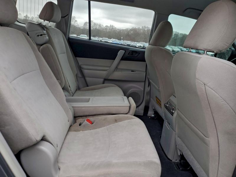 Photo 11 from auction – 2013 TOYOTA HIGHLANDER with VIN 5TDBK3EH9DS250777