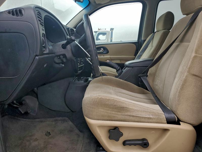 Photo 7 from auction – 2005 CHEVROLET TRAILBLAZE with VIN 1GNDT13S952230876