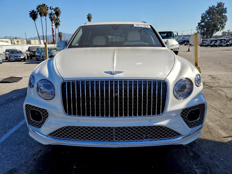 Photo 5 from auction – 2023 BENTLEY BENTAYGA with VIN SJAHT2ZV7PC019773