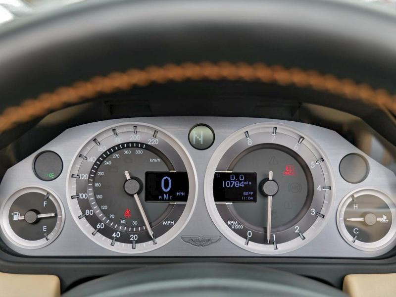 Photo 8 from auction – 2015 ASTON MARTIN V8 VANTAGE with VIN SCFEKBEL8FGD18838