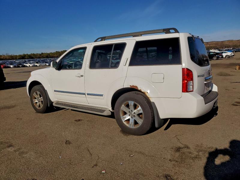 Photo 2 from auction – 2011 NISSAN PATHFINDER with VIN 5N1AR1NB2BC631100