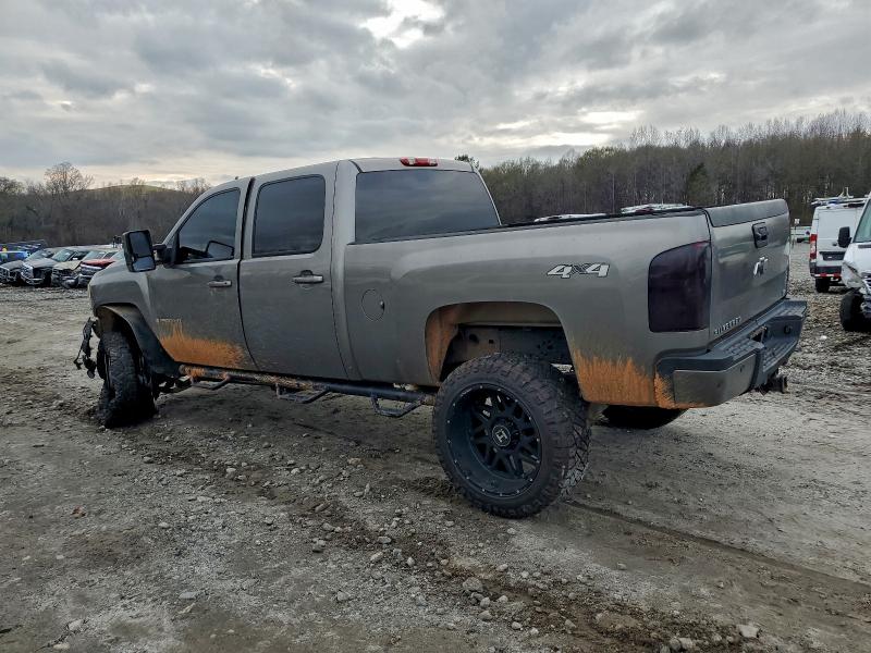 Photo 2 from auction – 2009 CHEVROLET SILVERADO with VIN 1GCHK63649F150526