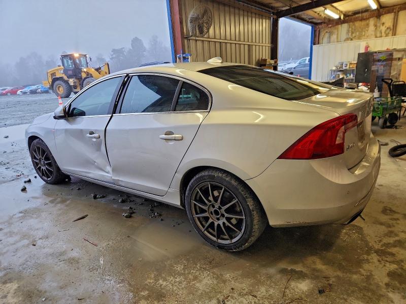 Photo 2 from auction – 2016 VOLVO S60 PREMIE with VIN LYV402FKXGB105213