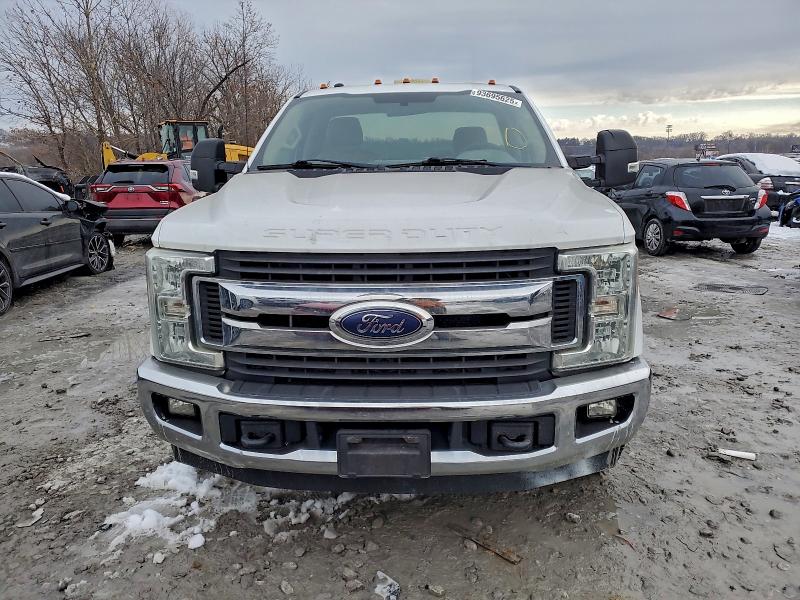 Photo 5 from auction – 2017 FORD F250 with VIN 1FTBF2A66HEB47413