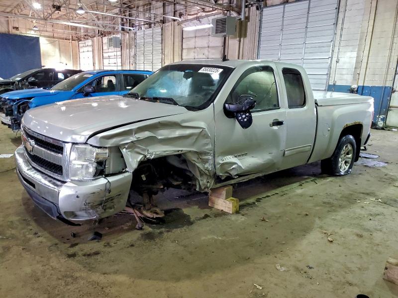 CHEVROLET SILVERADO 2011 with VIN 1GCRCSE03BZ160603 - Photo from auction