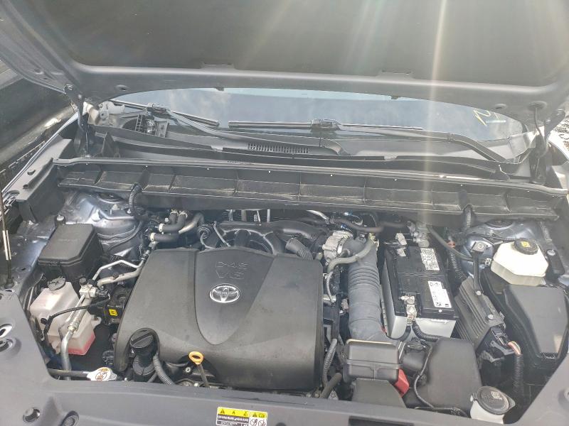 Photo 12 from auction – 2022 TOYOTA HIGHLANDER with VIN 5TDFZRBH5NS181012