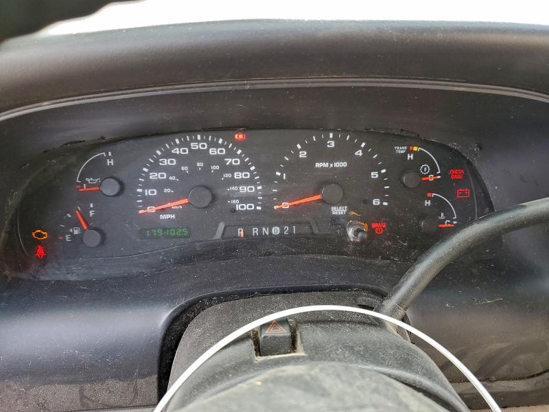 Photo 9 from auction – 2005 FORD EXCURSION with VIN 1FMNU43S65EC66305