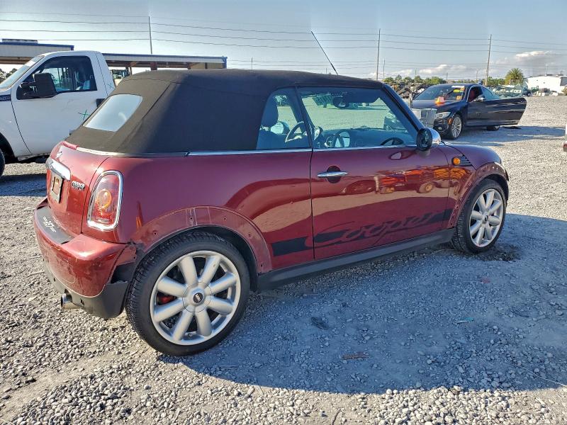 Photo 3 from auction – 2010 MINI COOPER with VIN WMWMR3C53ATU97817