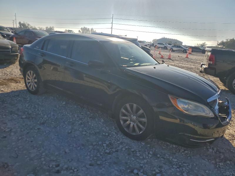 Photo 4 from auction – 2013 CHRYSLER 200 TOURIN with VIN 1C3CCBBB6DN604860