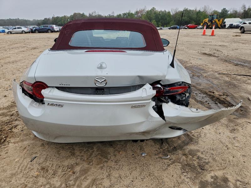 Photo 6 from auction – 2018 MAZDA MX-5 MIATA with VIN JM1NDAD72J0200676