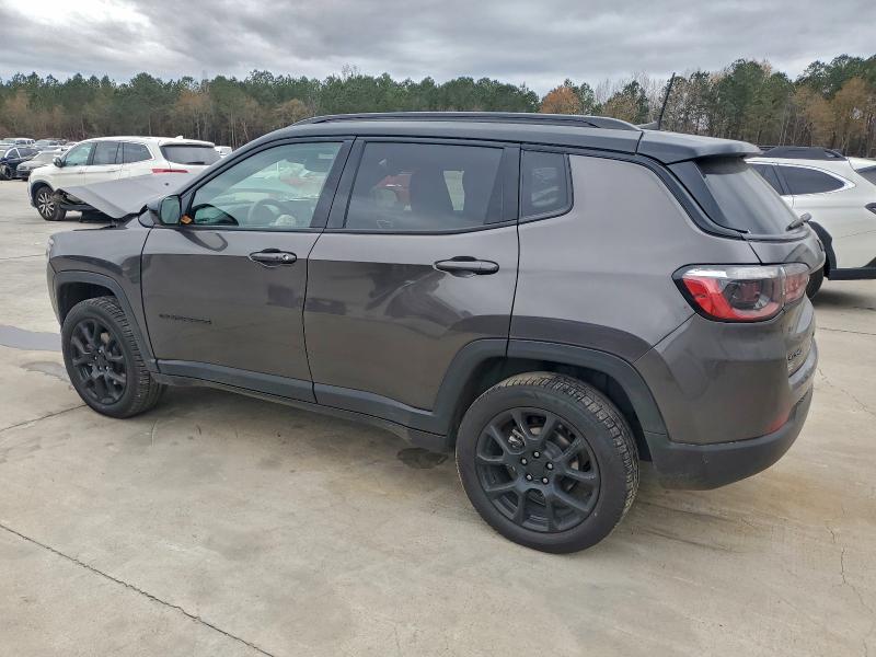 Photo 2 from auction – 2022 JEEP COMPASS LA with VIN 3C4NJDBBXNT228655