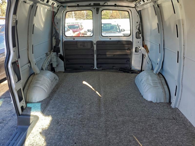 Photo 10 from auction – 2001 CHEVROLET EXPRESS G1 with VIN 1GCEG15W111233773