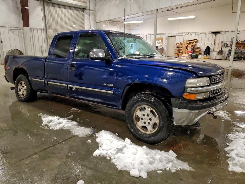 Photo 4 from auction – 2001 CHEVROLET 1500 with VIN 2GCEK19T211148143