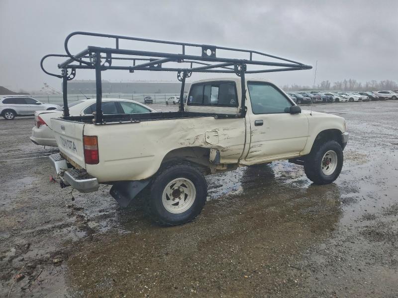 Photo 3 from auction – 1989 TOYOTA PICKUP 1/2 with VIN JT4RN01P7K4011982