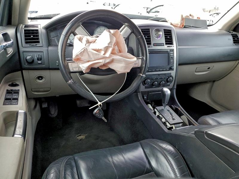 Photo 8 from auction – 2006 CHRYSLER 300C with VIN 2C3LA73W16H515052