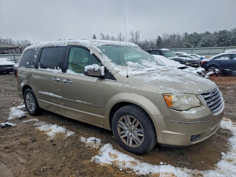 Photo 4 from auction – 2008 CHRYSLER TOWN & COU with VIN 2A8HR64X68R607288
