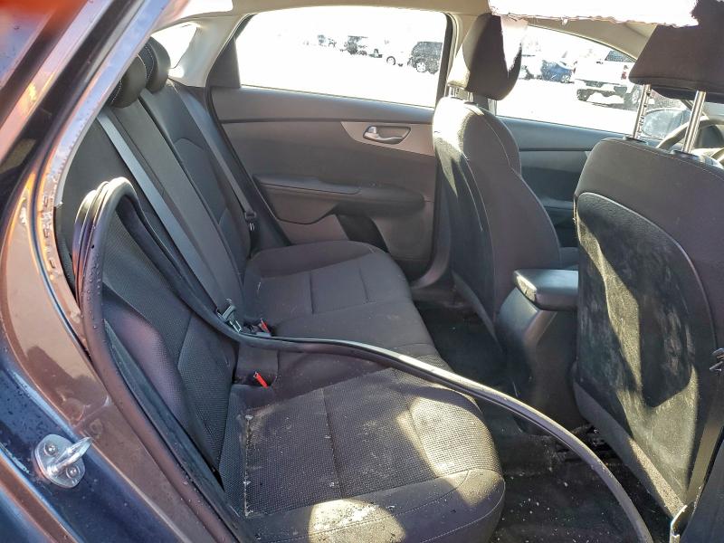 Photo 10 from auction – 2021 KIA FORTE FE with VIN 3KPF24AD5ME328315