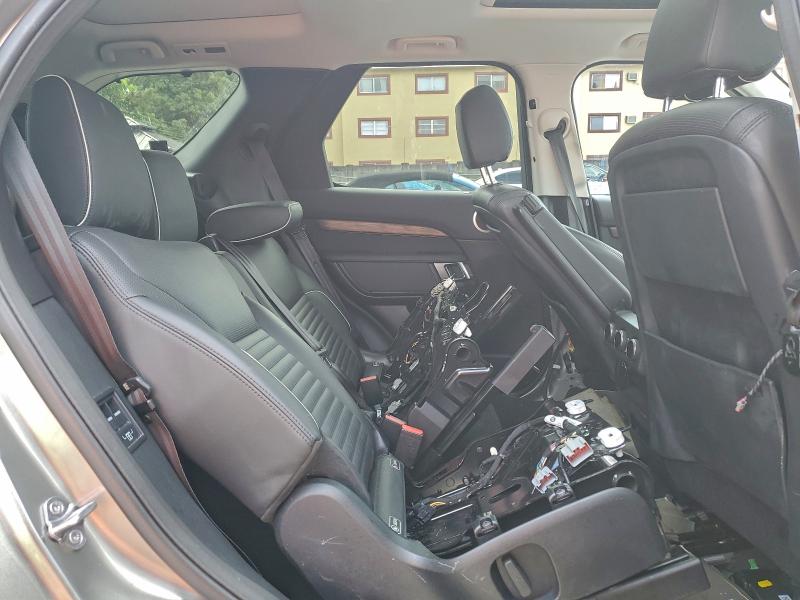 Photo 11 from auction – 2017 LAND ROVER DISCOVERY with VIN SALRRBBV8HA036292