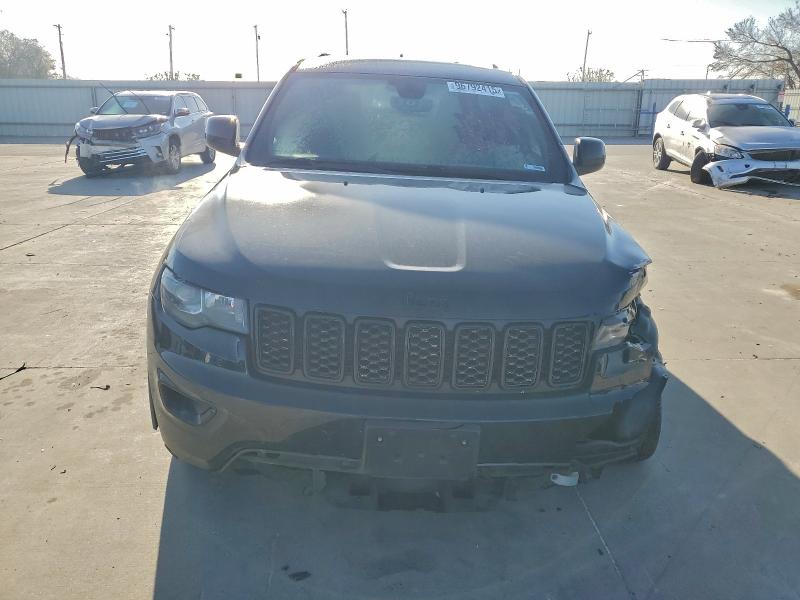Photo 5 from auction – 2018 JEEP GRAND CHER with VIN 1C4RJFAG9JC449955