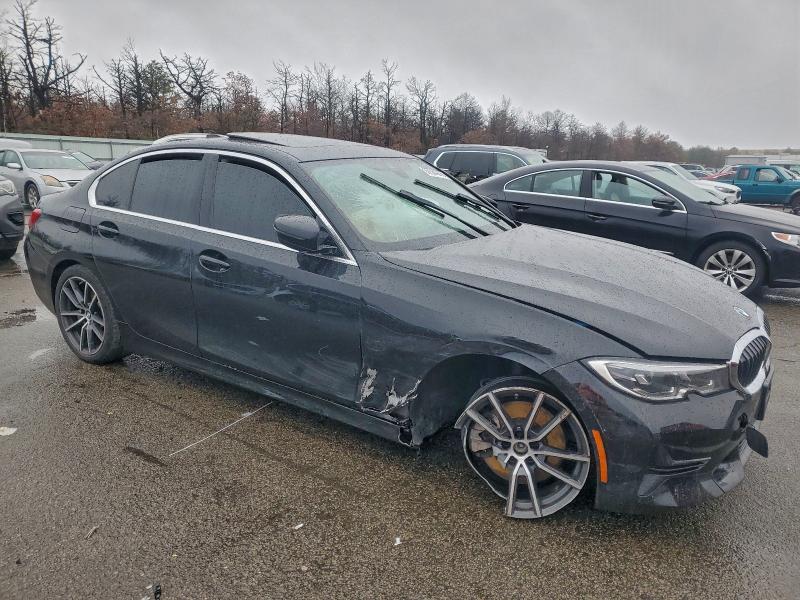 Photo 4 from auction – 2021 BMW 330XI with VIN 3MW5R7J09M8C21351