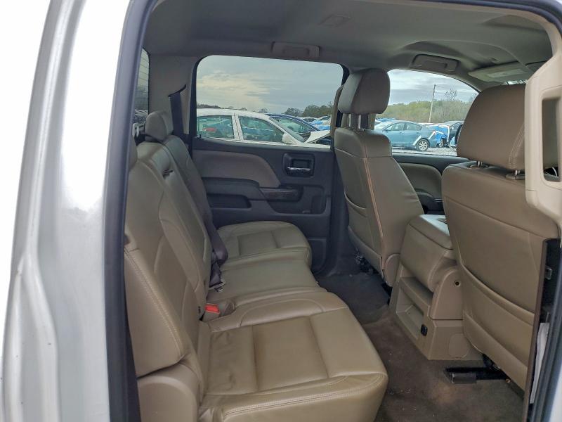 Photo 10 from auction – 2018 CHEVROLET SILVERADO with VIN 3GCUKREH1JG111412
