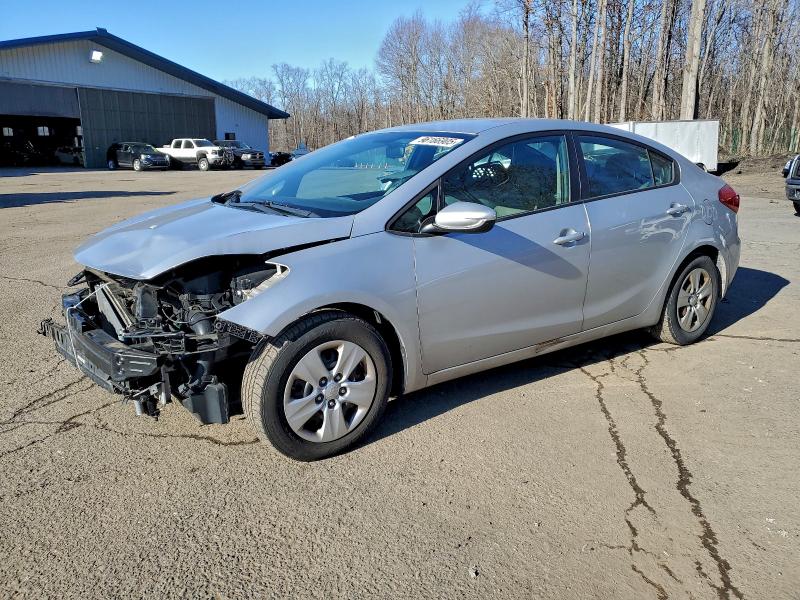 KIA FORTE LX 2015 with VIN KNAFK4A65F5358508 - Photo from auction